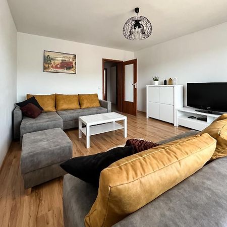Uroczy Apartament Pod Skarpa Вадовице Экстерьер фото