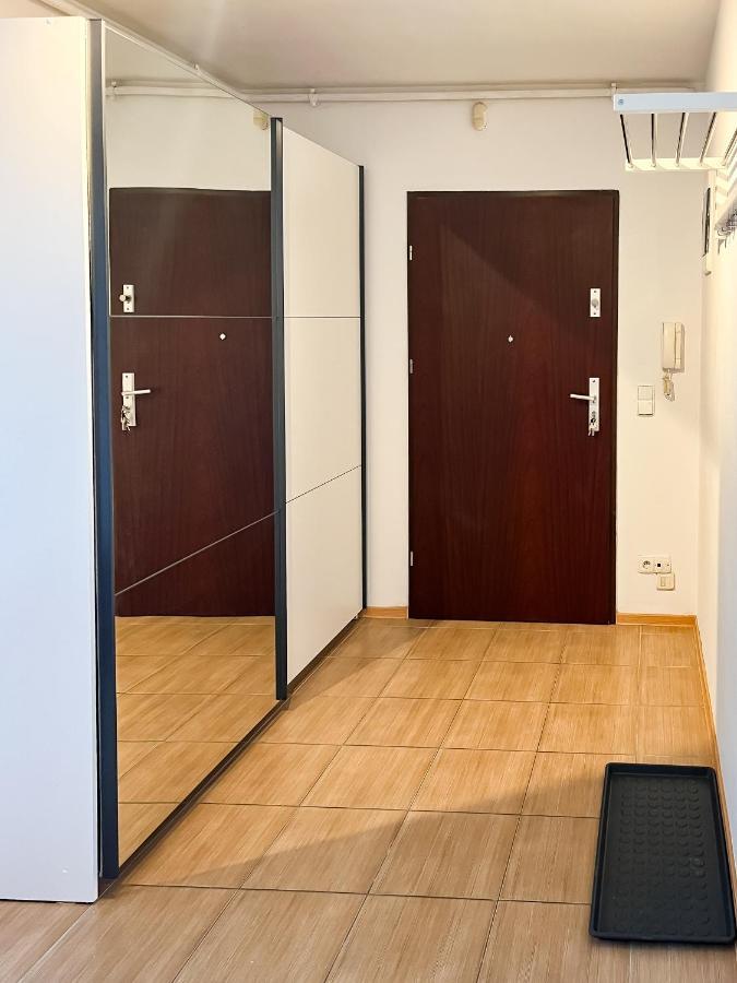 Uroczy Apartament Pod Skarpa Вадовице Экстерьер фото